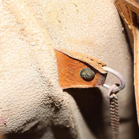 LOUIS VUITTON Monogram Bucket GM Shoulder Bag M42236 LV Auth 116823 - Picture 13 of 16